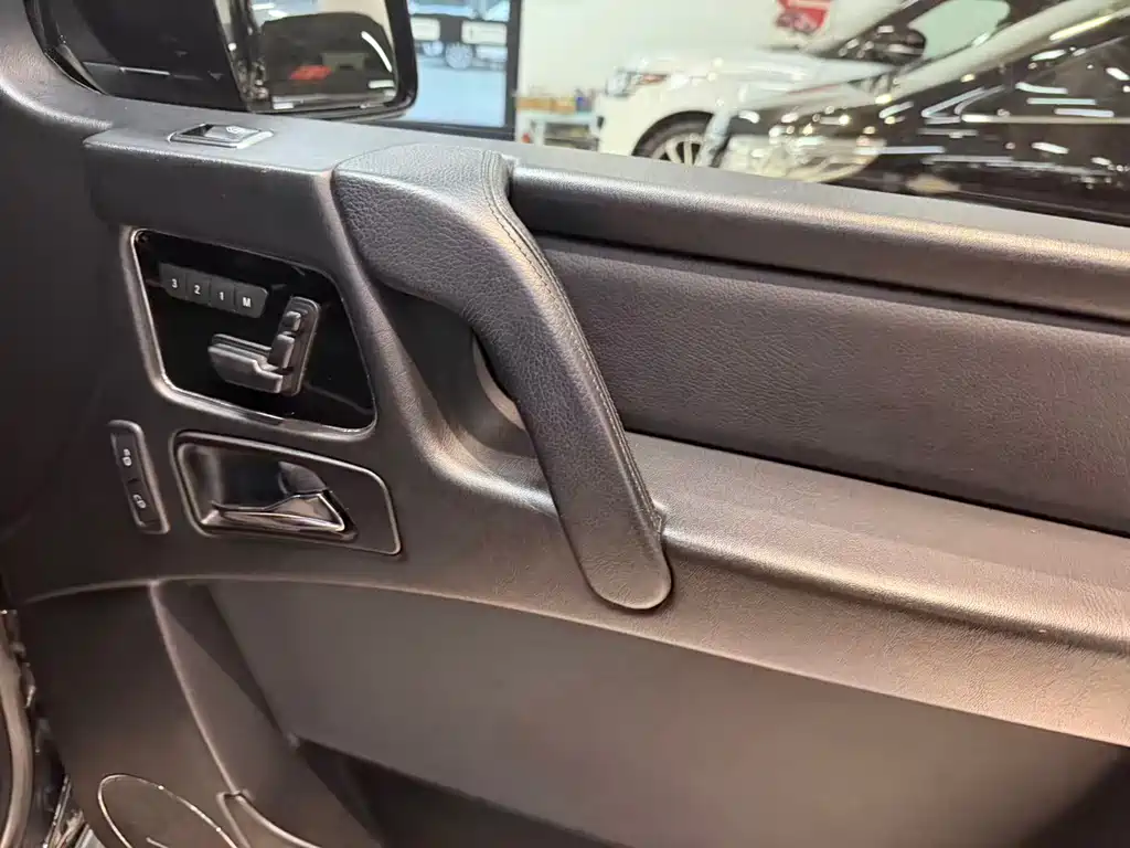 Mercedes-Benz Mercedes-Benz G-Class 2013 G 500 2014 - thumbnail 14