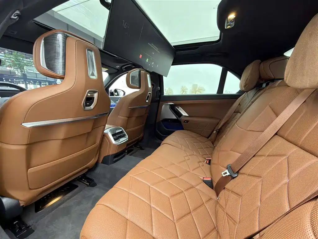BMW BMW i7 2023 eDrive50L M Sport Executive Package 2025 - thumbnail 10