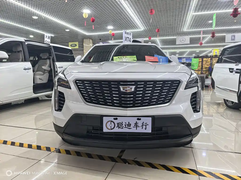 Cadillac Cadillac XT4 2023 28T FWD Fashion Edition 2023 - thumbnail 2