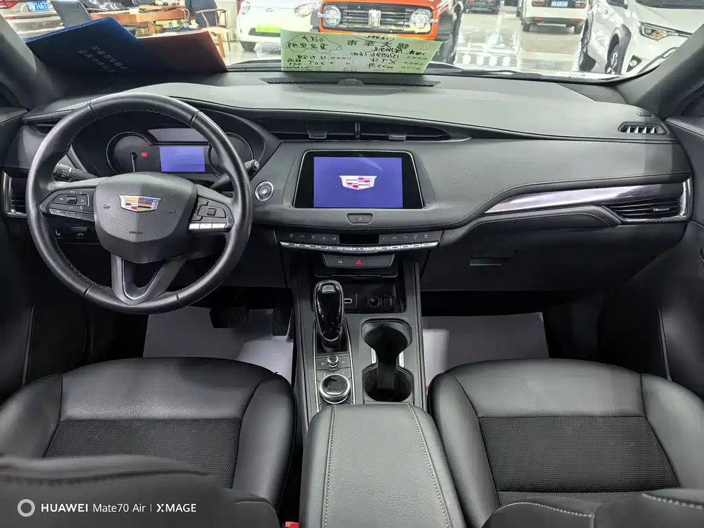 Cadillac Cadillac XT4 2023 28T FWD Fashion Edition 2023 - thumbnail 6