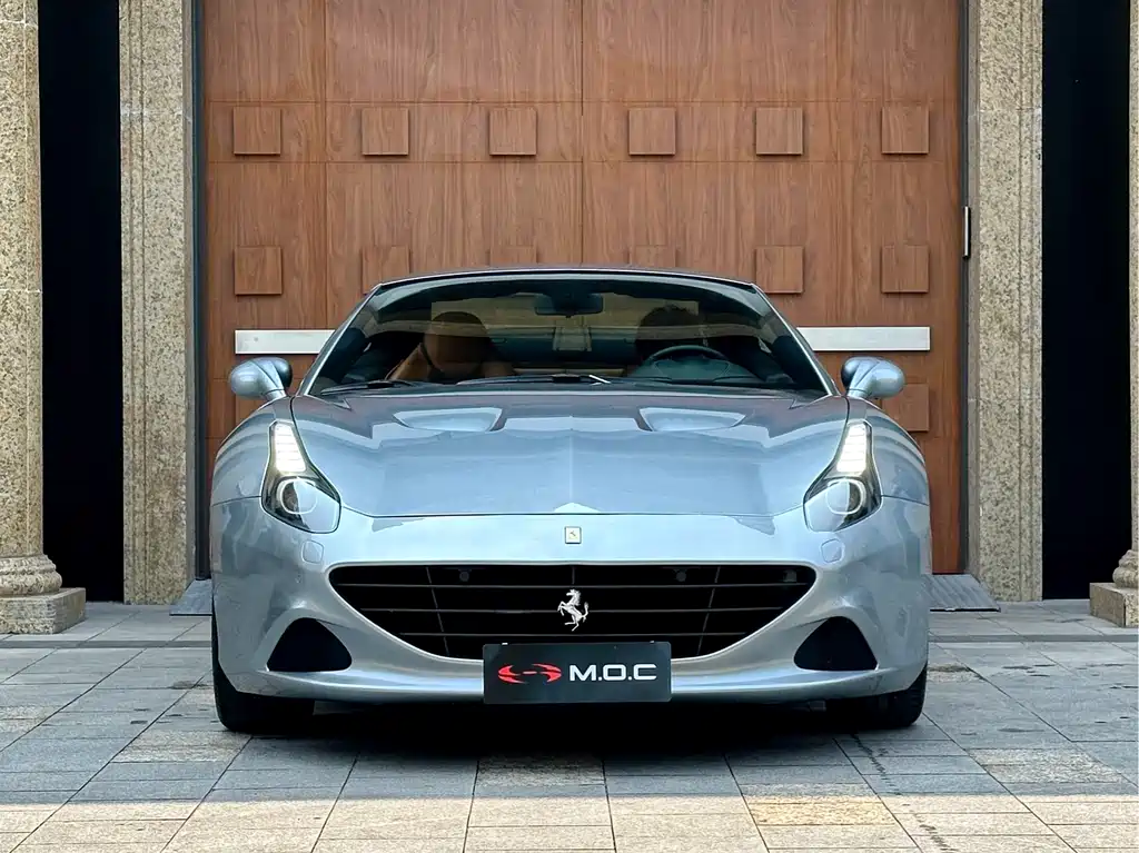 Ferrari Ferrari California T 2015 3.9T Standard 2016 - thumbnail 2