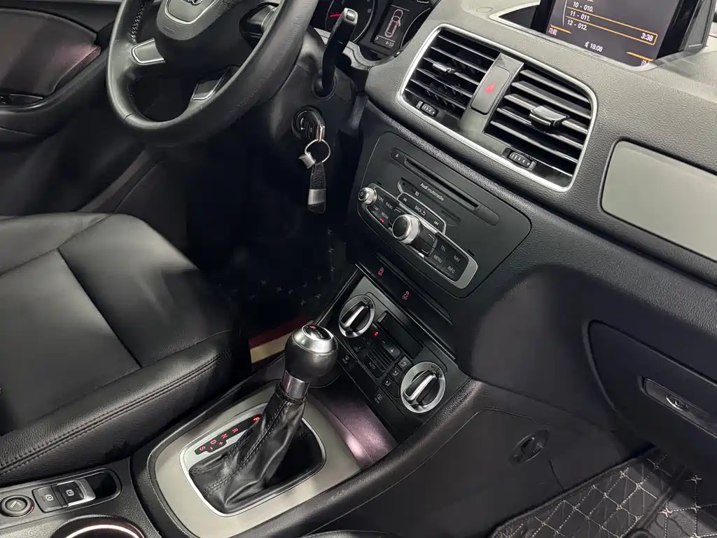 Audi Audi Q3 2013 35 TFSI Progressive Edition 2014 - thumbnail 28