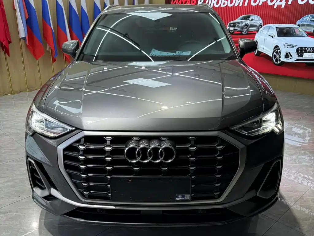 Audi Audi Q3 2022 35 TFSI Fashion Dynamic Edition 2022 - thumbnail 2