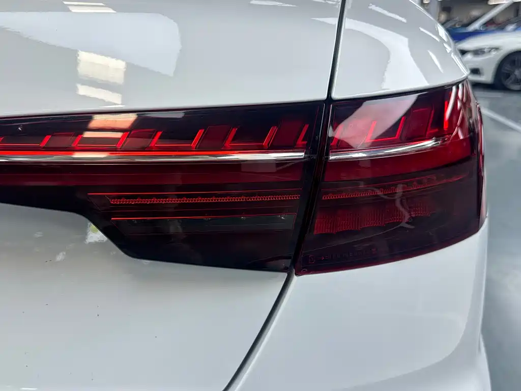 Audi Audi A4L 2022 45 TFSI quattro Premium Dynamic Edition 2022 - thumbnail 17