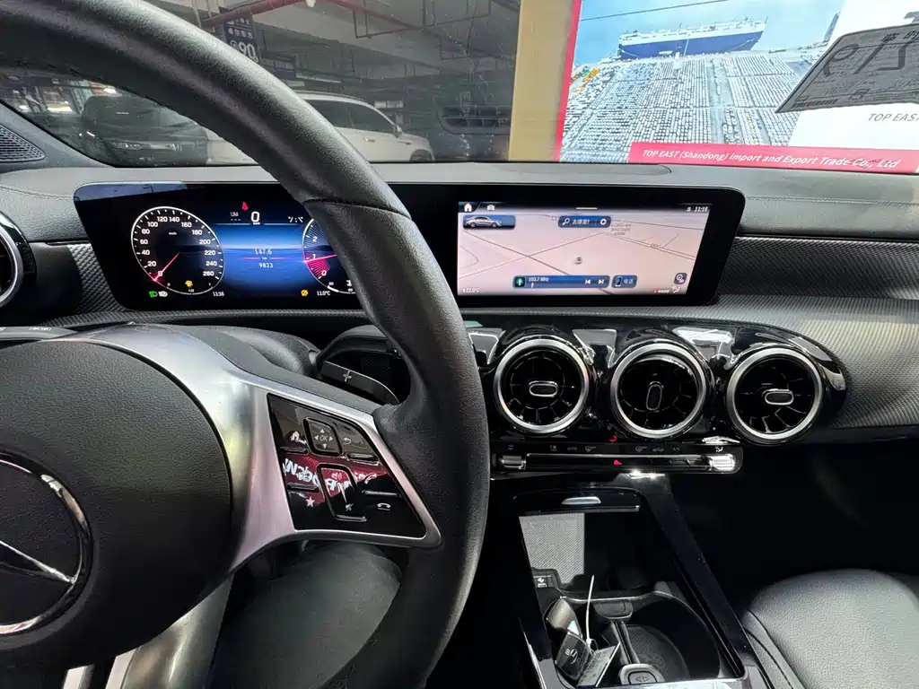 Mercedes-Benz Mercedes-Benz A-Class 2023 A 180 L 2023 - thumbnail 10