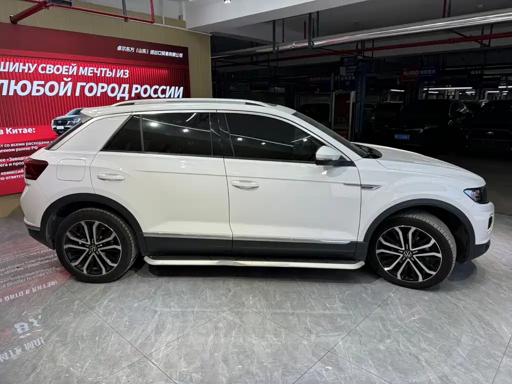 Volkswagen T-Roc 2022 280TSI DSG Front-Wheel Drive Comfort Plus 2022 - thumbnail 3