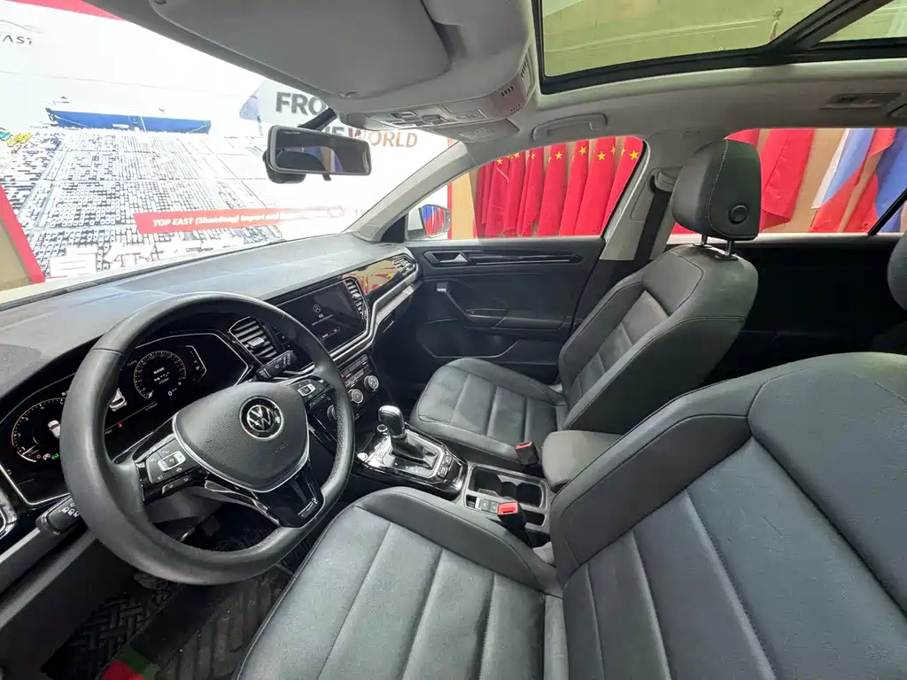 Volkswagen T-Roc 2022 280TSI DSG Front-Wheel Drive Comfort Plus 2022 - thumbnail 7