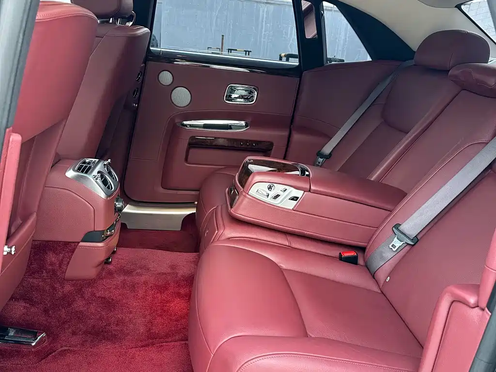 Rolls-Royce Ghost 2014 6.6T Black Badge 2016 - thumbnail 10
