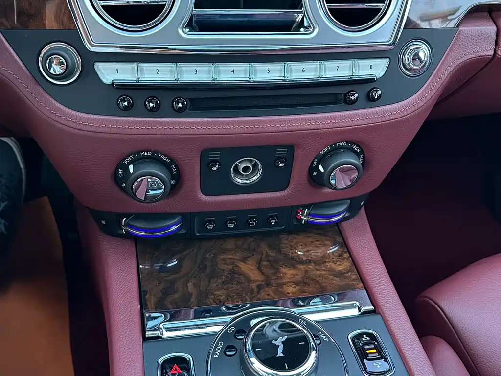 Rolls-Royce Ghost 2014 6.6T Black Badge 2016 - thumbnail 20