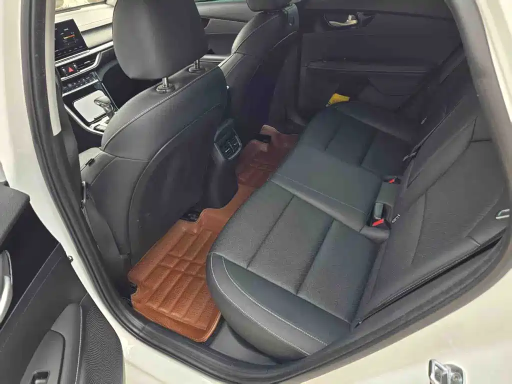 Kia Kia K3 2021 Facelift 1.5L CVT Fashion Edition 2022 - thumbnail 5