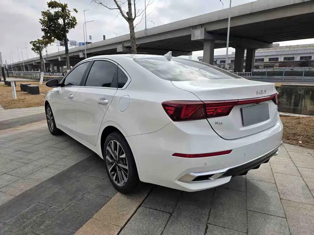 Kia Kia K3 2021 Facelift 1.5L CVT Fashion Edition 2022 - thumbnail 6