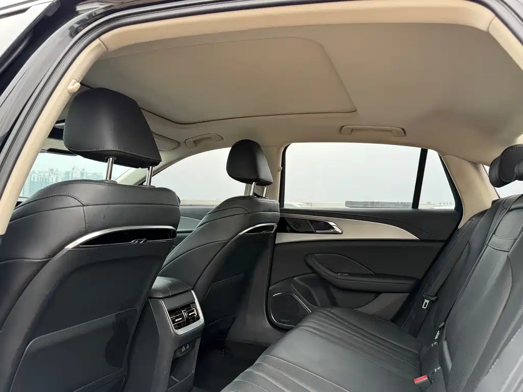 Hongqi Hongqi H5 2023 2.0T Automatic Smart Connectivity Flag Enjoyment Edition 2023 - thumbnail 14