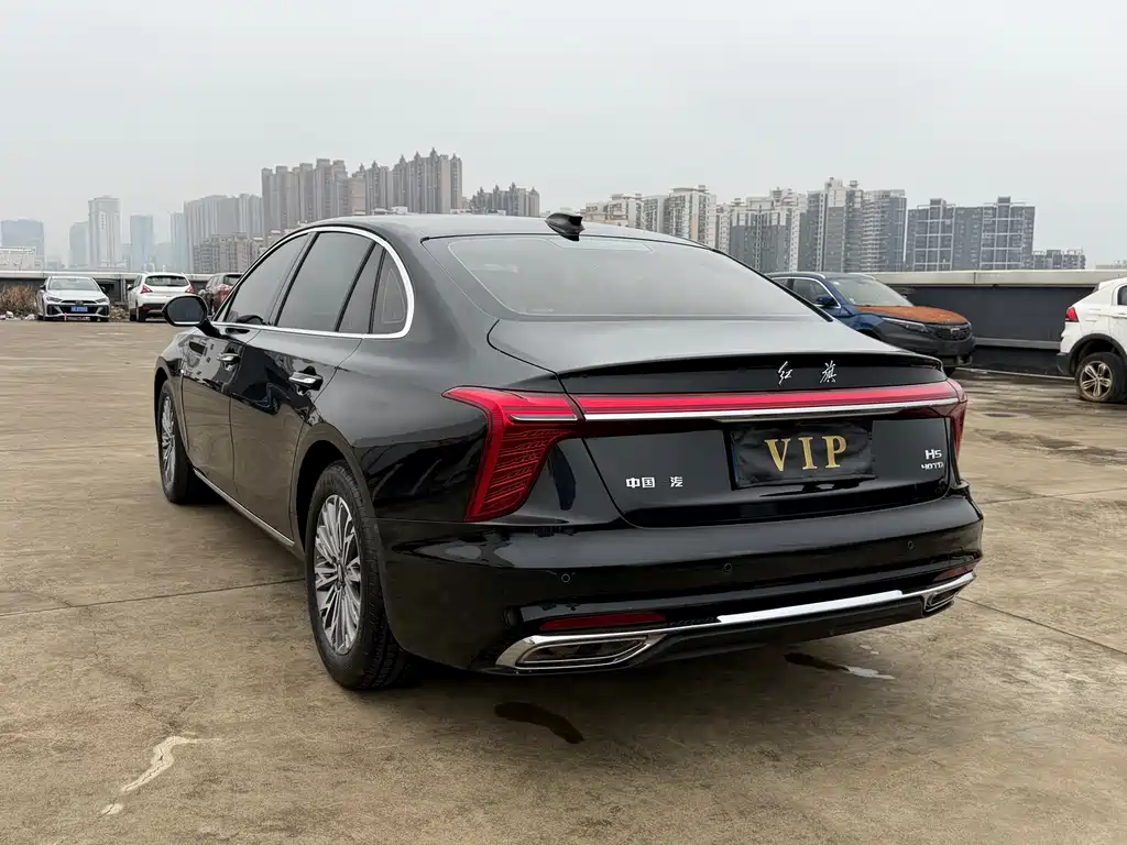 Hongqi Hongqi H5 2023 2.0T Automatic Smart Connectivity Flag Enjoyment Edition 2023 - thumbnail 17