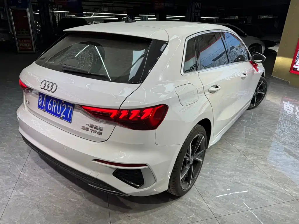 Audi Audi A3 Sportback 35 TFSI 2021 Fashion Sport Edition 2022 - thumbnail 4