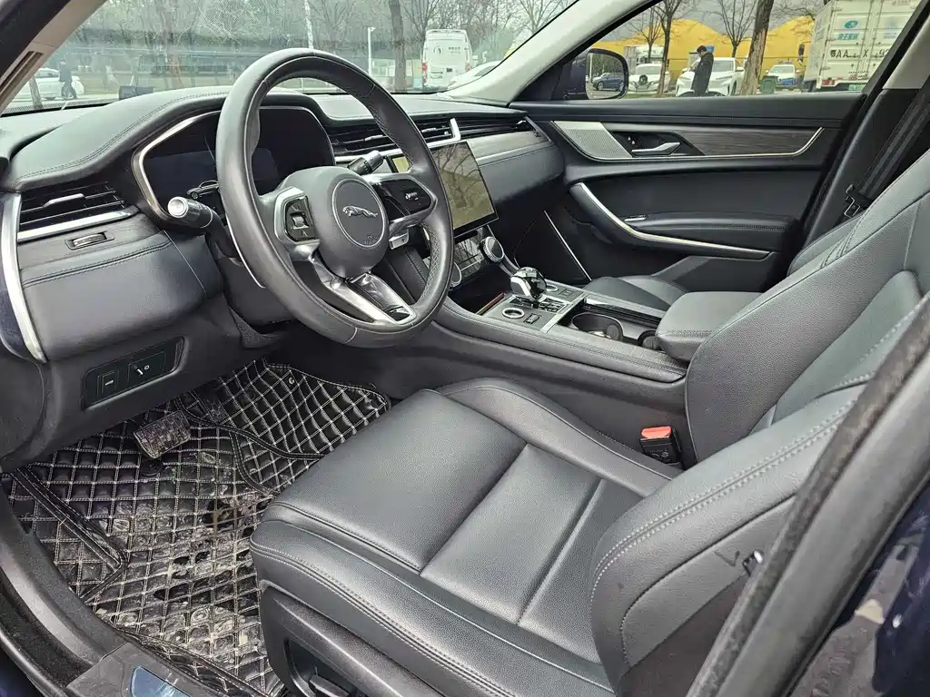 Jaguar Jaguar XFL 2021 XFL 2.0T P200 RWD Prestige Luxury Edition 2021 - thumbnail 4