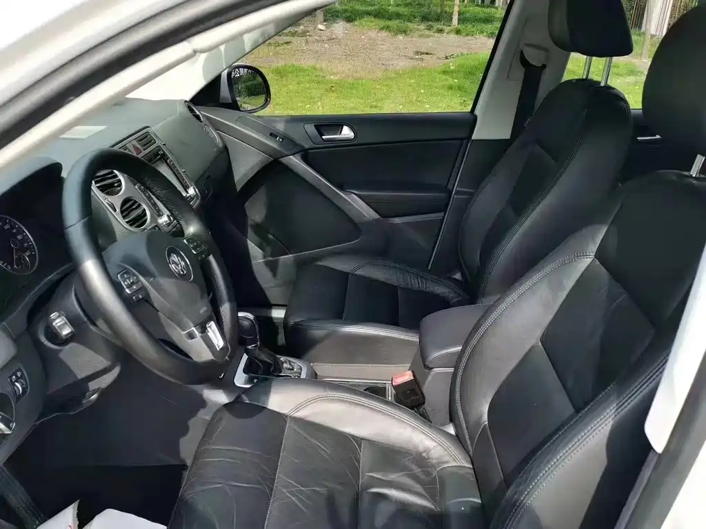 Volkswagen Volkswagen Tiguan 2010 1.8 TSI Automatic 2WD Style Edition 2011 - thumbnail 4