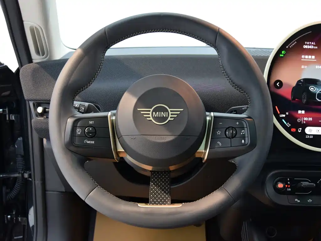 MINI MINI Cooper SE 2024 452km Artist Edition 2025 - thumbnail 10