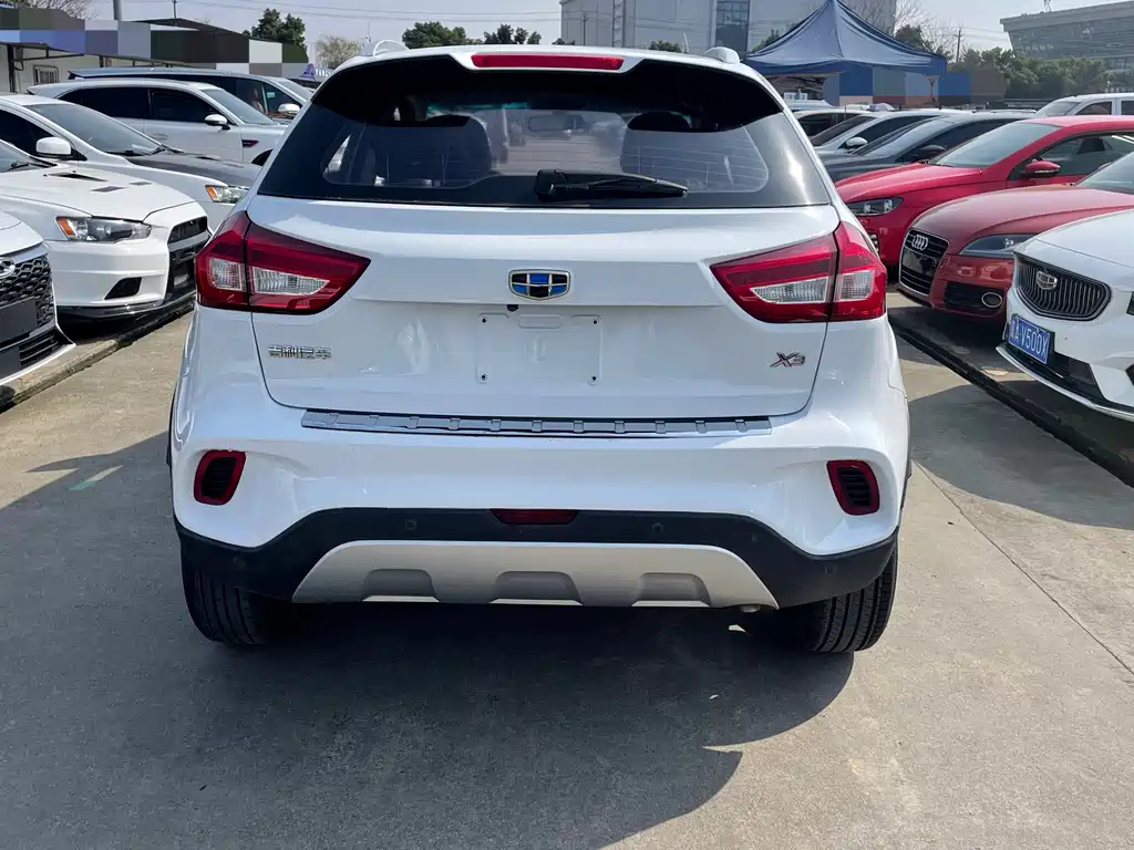 Geely Auto Geely Emgrand X3 2020 1.5L CVT Elite 2021 - thumbnail 5