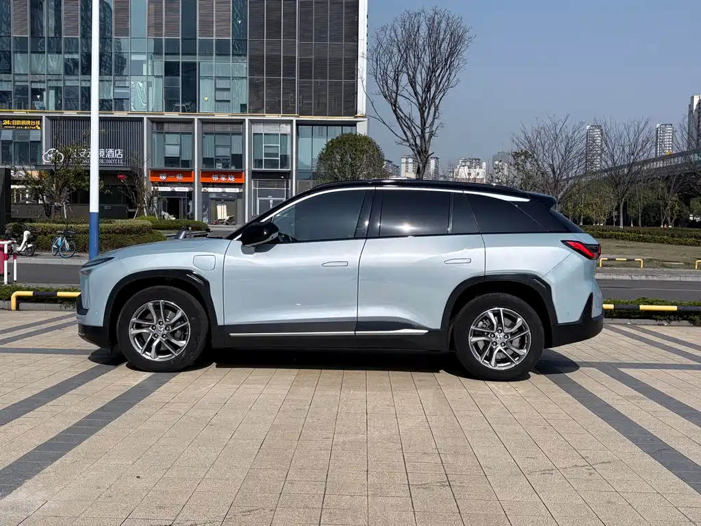 NIO NIO ES6 2022 75kWh Sport Edition 2022 - thumbnail 2