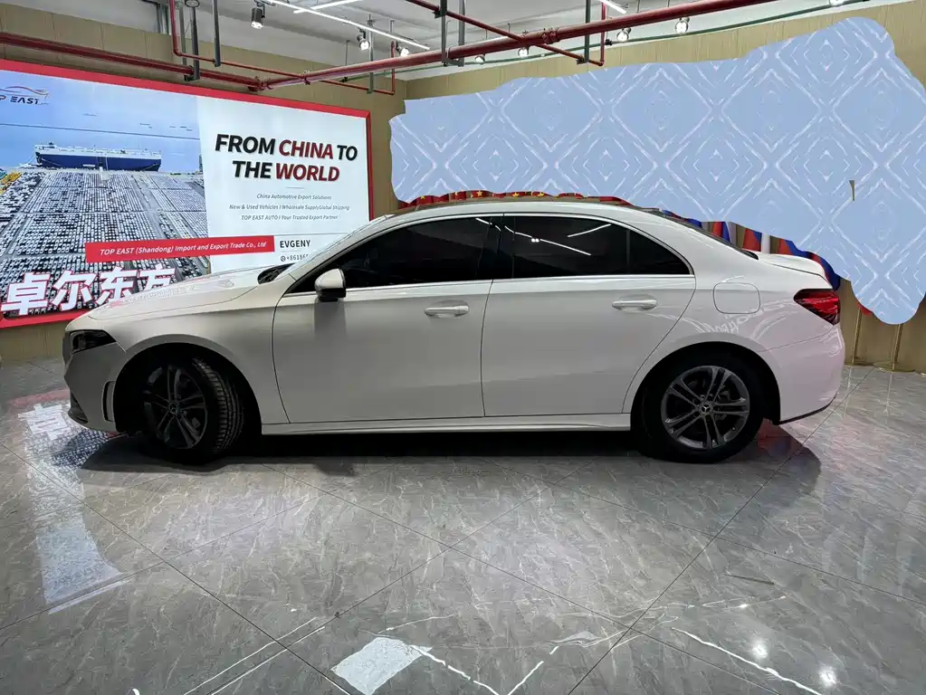 Mercedes-Benz Mercedes-Benz A-Class 2021 Model Year Facelift A 180 L Sport Sedan 2022 - thumbnail 5