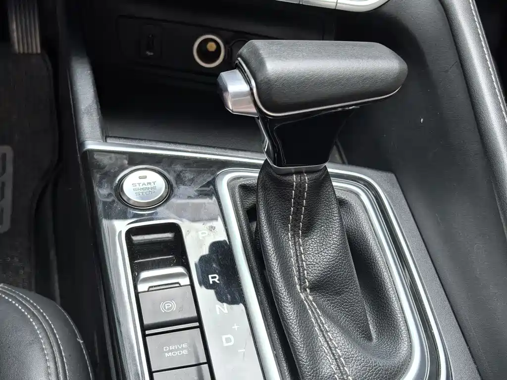 Changan Yidong 2020 PLUS Blue Whale NE 1.4T GDI DCT Premium Model 2020 - thumbnail 17