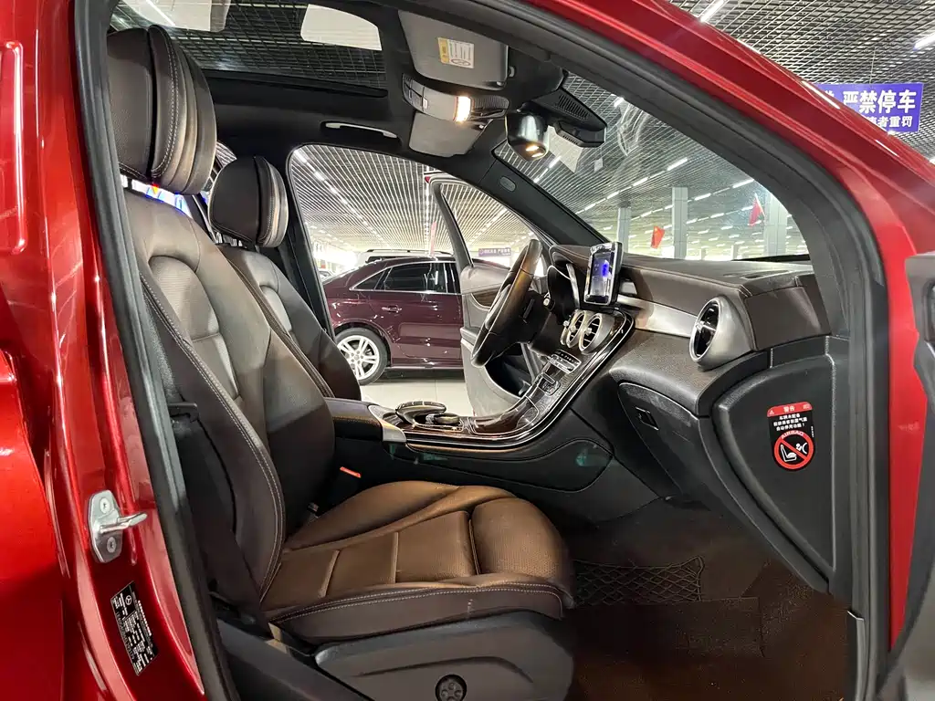 Mercedes-Benz Mercedes-Benz GLC 2019 GLC 260 L 4MATIC Dynamic Model 2018 - thumbnail 10