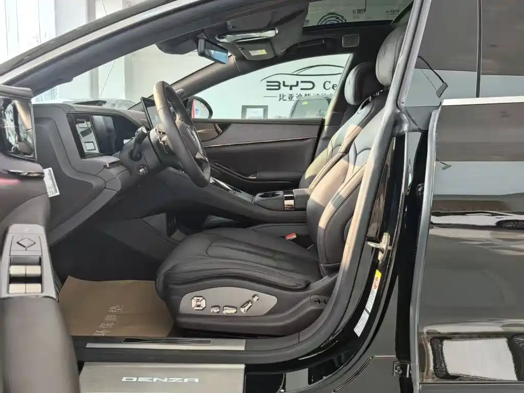 Denza Tang Z9 2024 Model 1100km AWD Ultra Edition 2024 - thumbnail 11