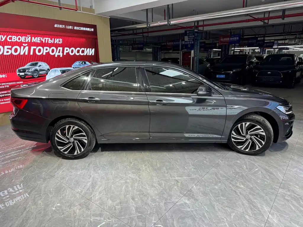Volkswagen Volkswagen Sagitar 2021 280TSI DSG Luxury Intelligent Connection Edition 2021 - thumbnail 3