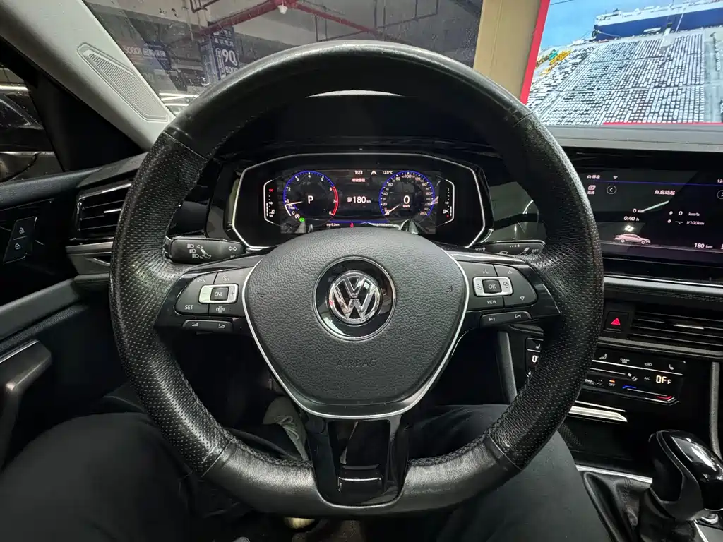 Volkswagen Volkswagen Sagitar 2021 280TSI DSG Luxury Intelligent Connection Edition 2021 - thumbnail 8