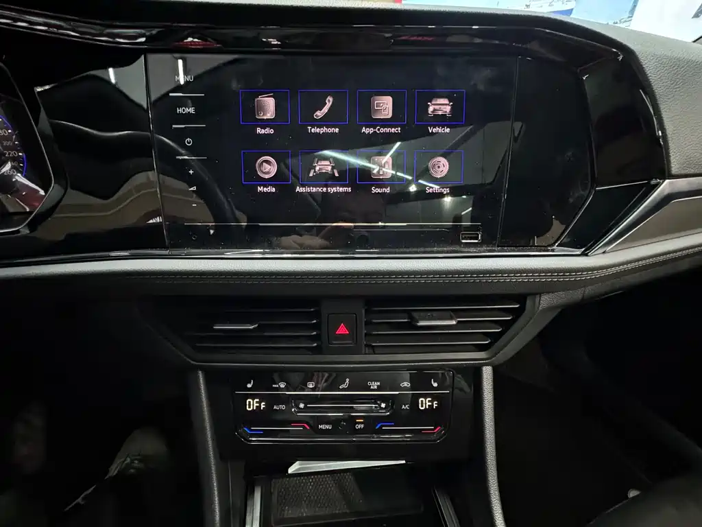Volkswagen Volkswagen Sagitar 2021 280TSI DSG Luxury Intelligent Connection Edition 2021 - thumbnail 10
