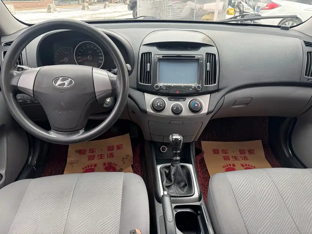 Hyundai Hyundai Elantra 2011 1.6L Manual Luxury Edition 2013 - thumbnail 6