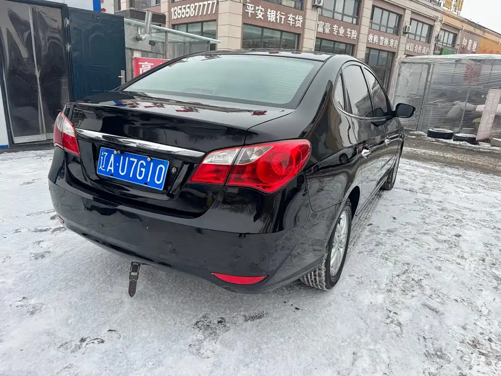 Hyundai Hyundai Elantra 2011 1.6L Manual Luxury Edition 2013 - thumbnail 9