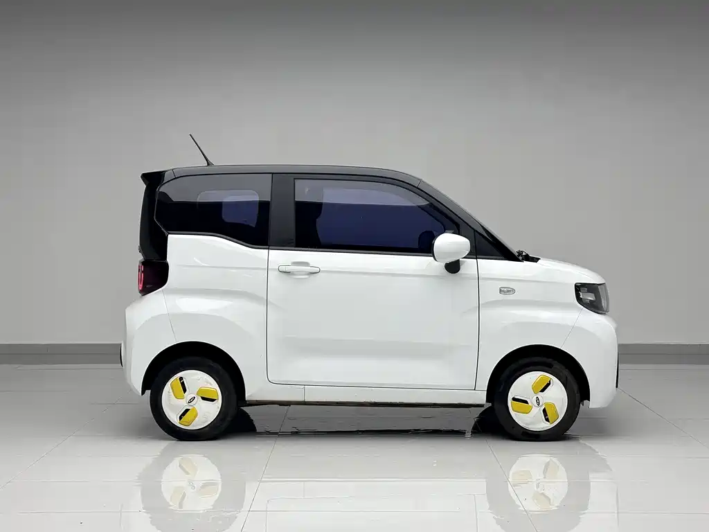 Chery QQ Chery QQ Ice Cream 2022 Model 170km Sundae Lithium Iron Phosphate 2023 - thumbnail 4