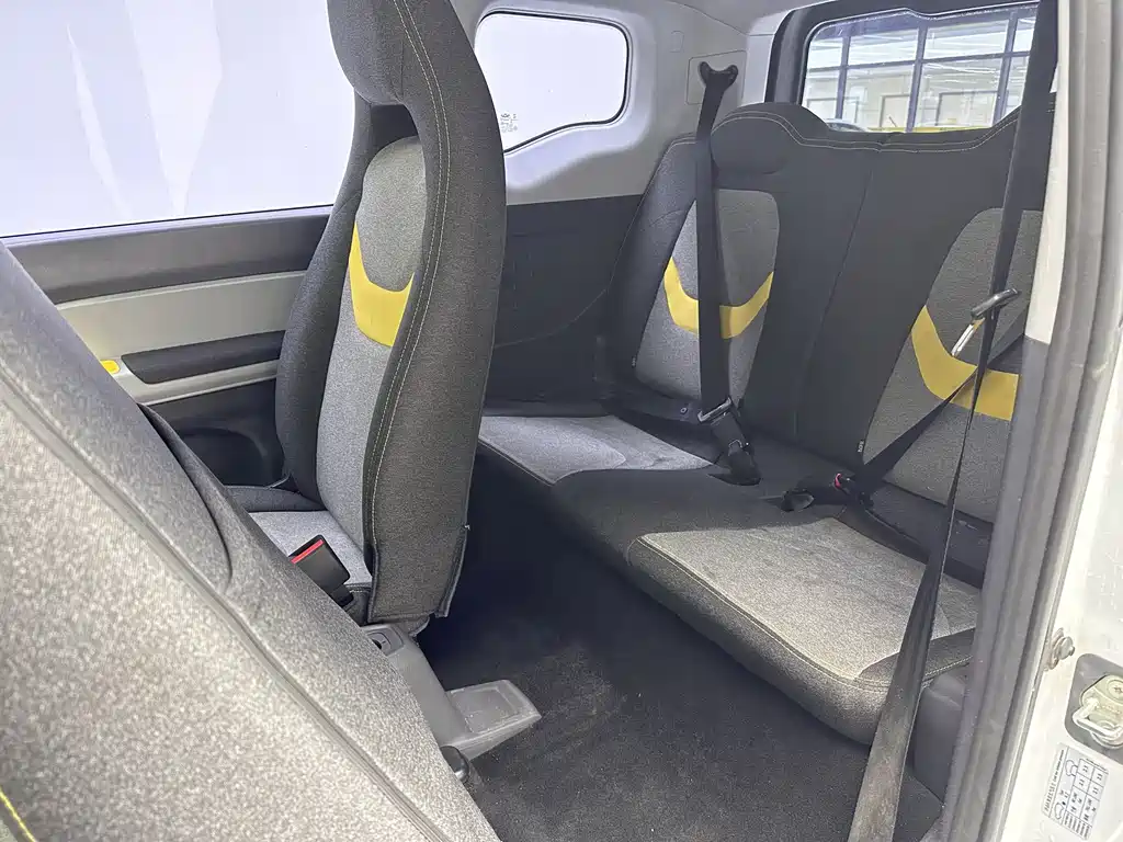 Chery QQ Chery QQ Ice Cream 2022 Model 170km Sundae Lithium Iron Phosphate 2023 - thumbnail 9