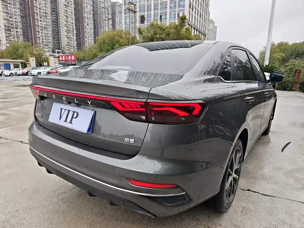 Geely Auto Geely Emgrand 2022 4th Generation 1.5L CVT Luxury Edition 2022 - thumbnail 9