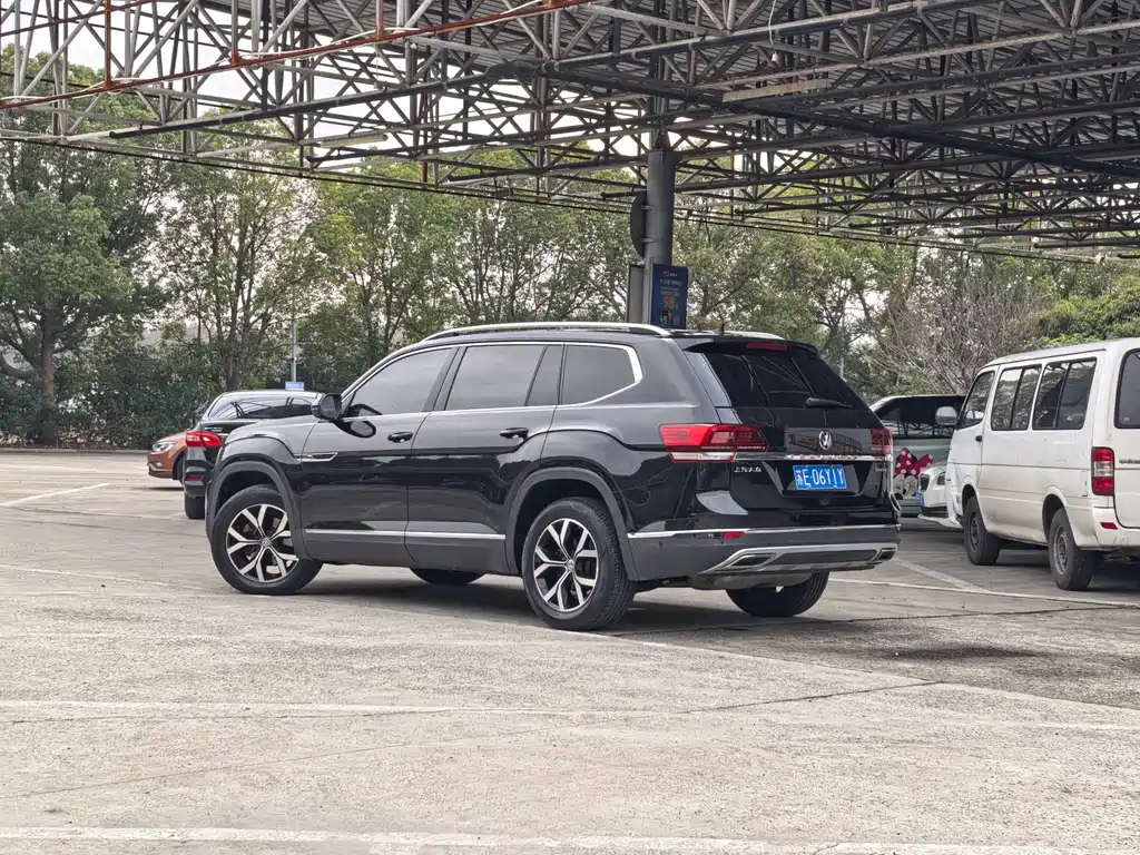 Volkswagen Teramont 2019 330TSI Front-Wheel Drive Luxury Edition China VI 2019 - thumbnail 3