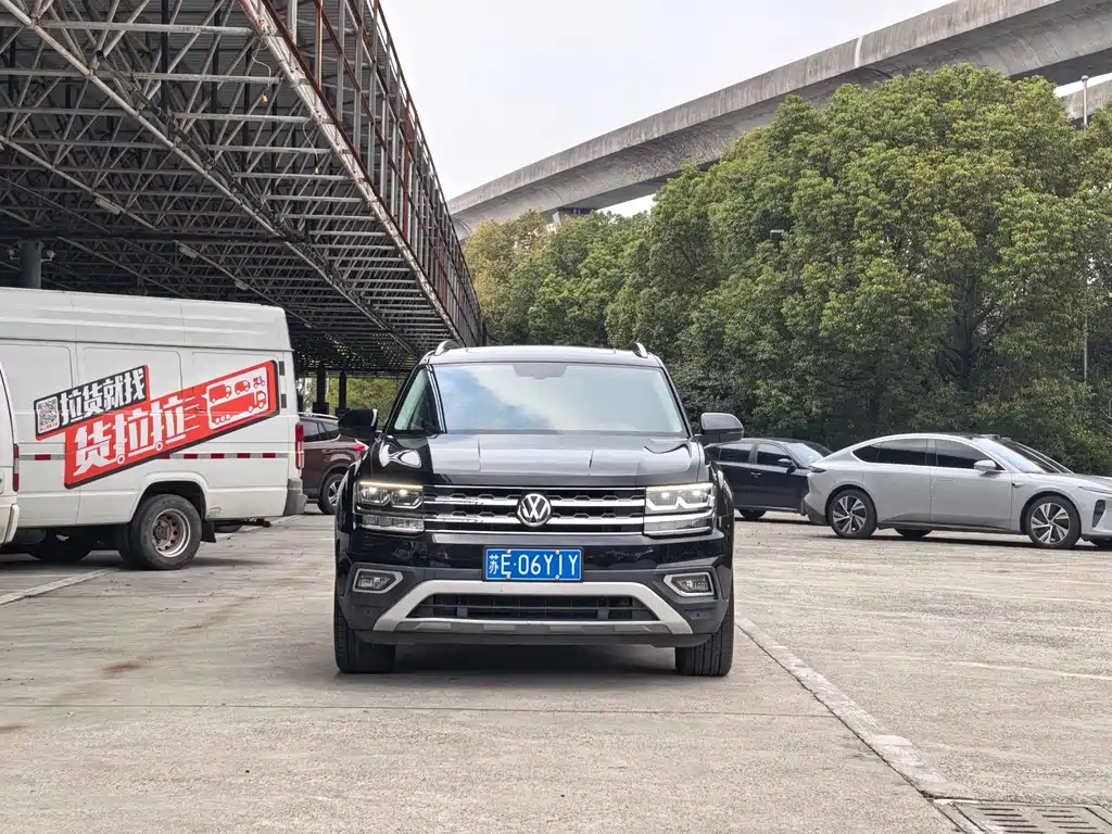 Volkswagen Teramont 2019 330TSI Front-Wheel Drive Luxury Edition China VI 2019 - thumbnail 4