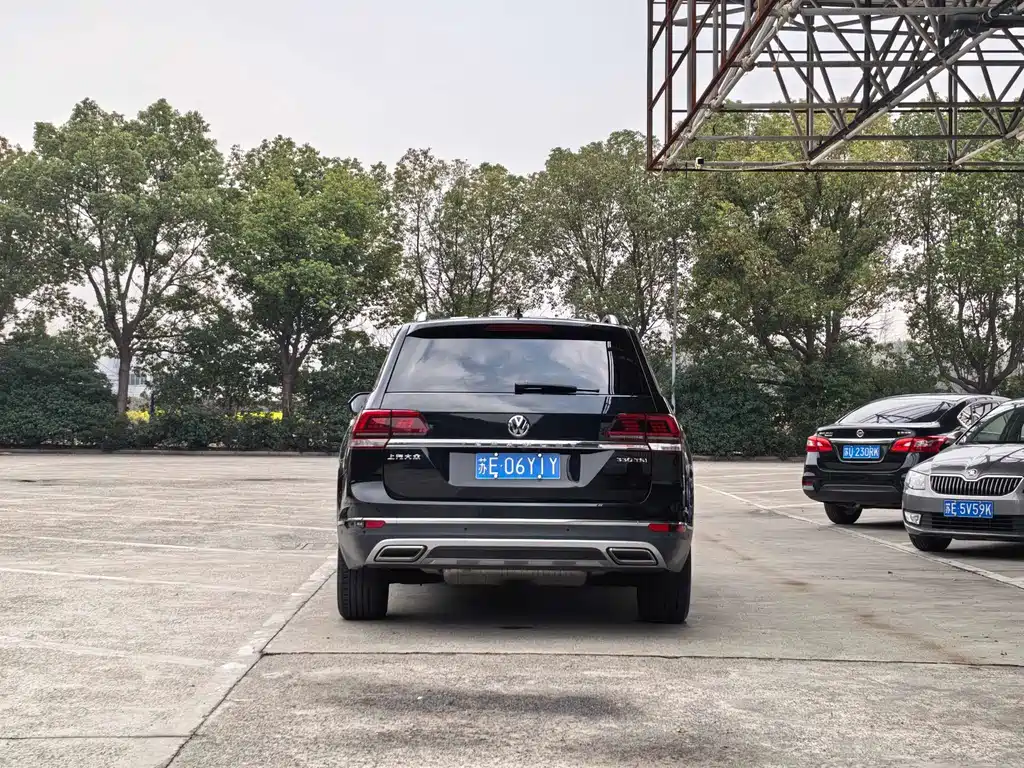 Volkswagen Teramont 2019 330TSI Front-Wheel Drive Luxury Edition China VI 2019 - thumbnail 5