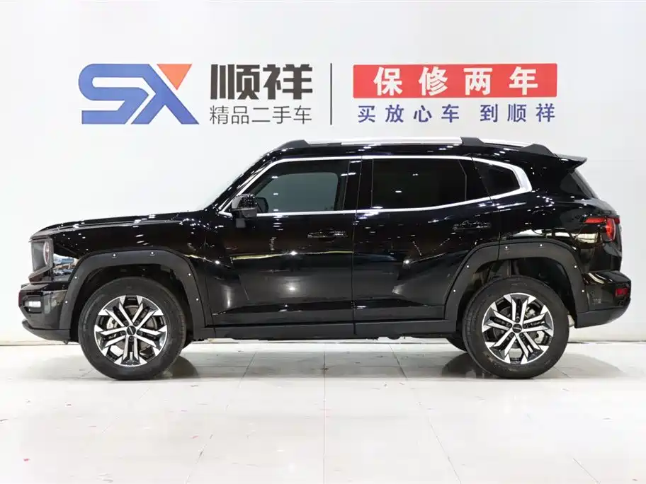Haval Haval Big Dog PLUS 2023 2.0T AWD潮野Plus  Note: "潮野Plus" doesn't have a direct international equivalent as it appears to be a Chinese marketing term combining "trendy/wild" concepts. The internationally accepted name would typically be "Haval Big Dog PLUS 2023 2.0T AWD" with the additional trim level designation following standard naming conventions. 2024 - thumbnail 4