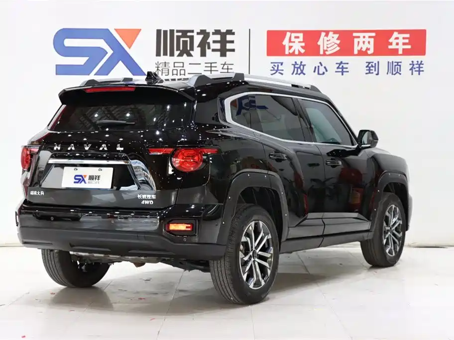Haval Haval Big Dog PLUS 2023 2.0T AWD潮野Plus  Note: "潮野Plus" doesn't have a direct international equivalent as it appears to be a Chinese marketing term combining "trendy/wild" concepts. The internationally accepted name would typically be "Haval Big Dog PLUS 2023 2.0T AWD" with the additional trim level designation following standard naming conventions. 2024 - thumbnail 5