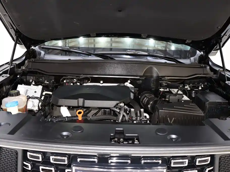 Haval Haval Big Dog PLUS 2023 2.0T AWD潮野Plus  Note: "潮野Plus" doesn't have a direct international equivalent as it appears to be a Chinese marketing term combining "trendy/wild" concepts. The internationally accepted name would typically be "Haval Big Dog PLUS 2023 2.0T AWD" with the additional trim level designation following standard naming conventions. 2024 - thumbnail 20