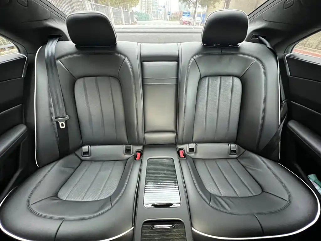 Mercedes-Benz Mercedes-Benz CLS 2012 CLS 300 CGI 2013 - thumbnail 17