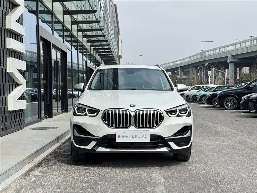 BMW BMW X1 2022 xDrive25Li Premium Model 2022 - thumbnail 2