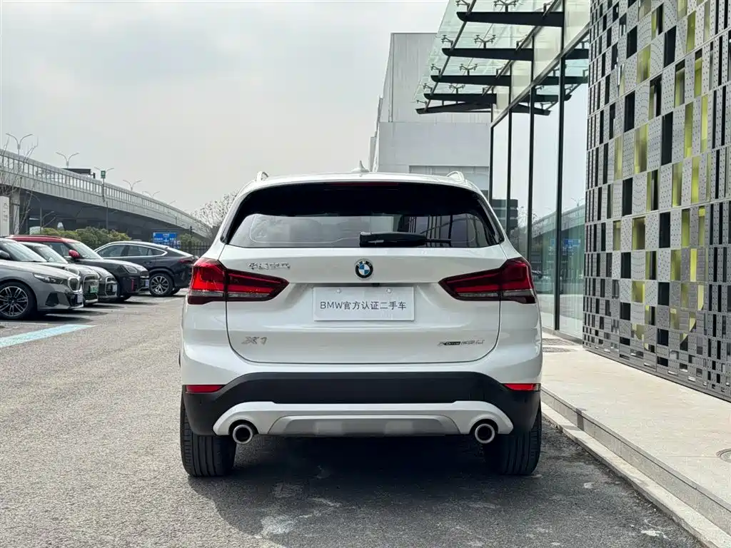 BMW BMW X1 2022 xDrive25Li Premium Model 2022 - thumbnail 5