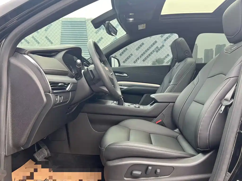Cadillac Cadillac XT4 2020 28T FWD Premium Luxury 2020 - thumbnail 4