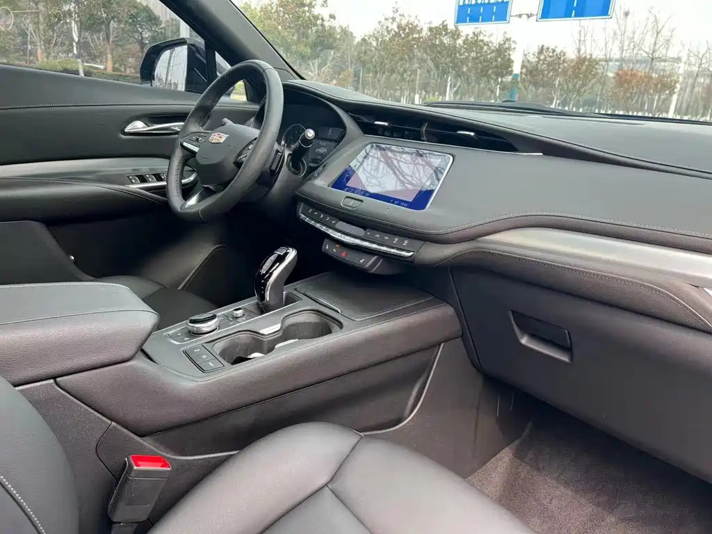 Cadillac Cadillac XT4 2020 28T FWD Premium Luxury 2020 - thumbnail 8