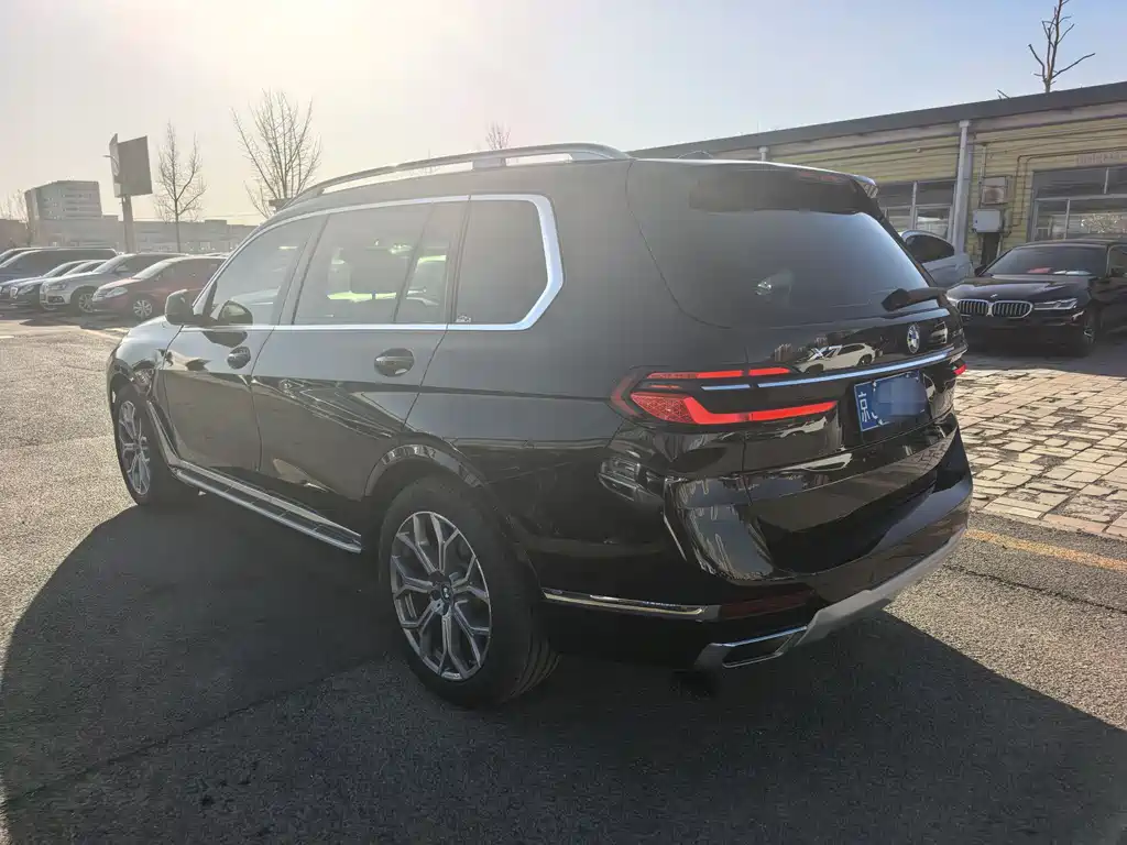 BMW BMW X7 xDrive40i Luxury Package 2024 - thumbnail 4