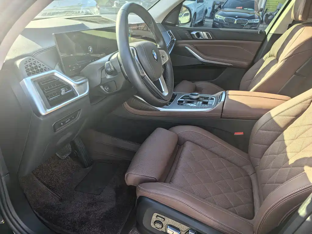 BMW BMW X7 xDrive40i Luxury Package 2024 - thumbnail 5