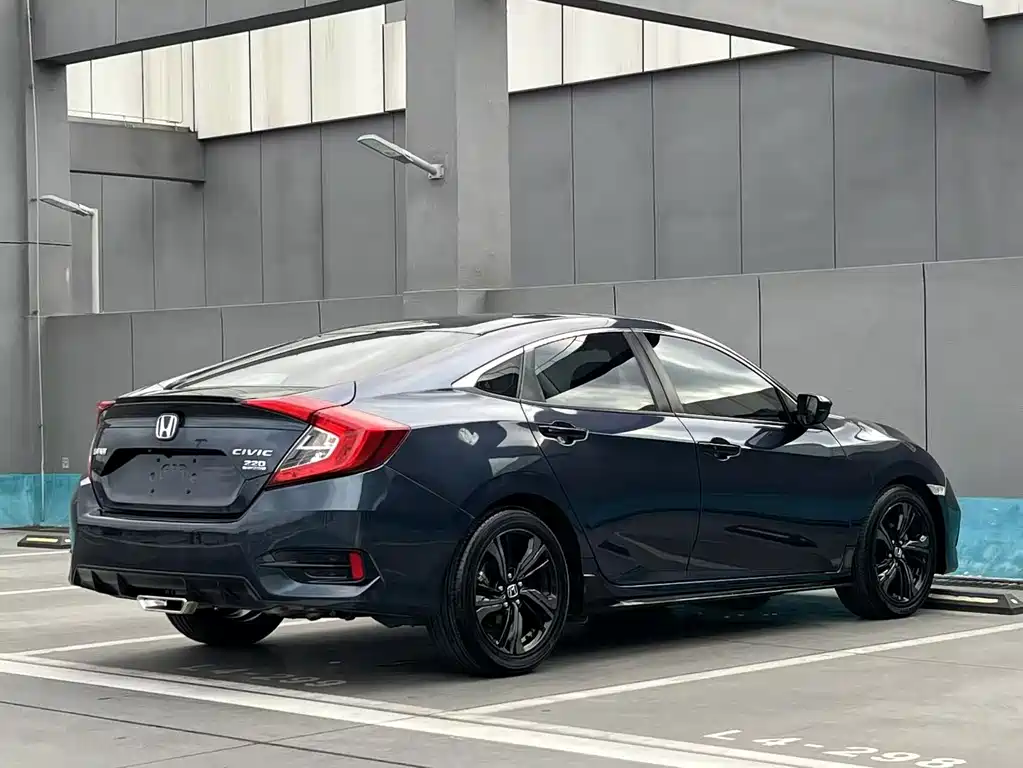 Honda Honda Civic 2019 220TURBO CVT Sport Edition China V 2020 - thumbnail 6