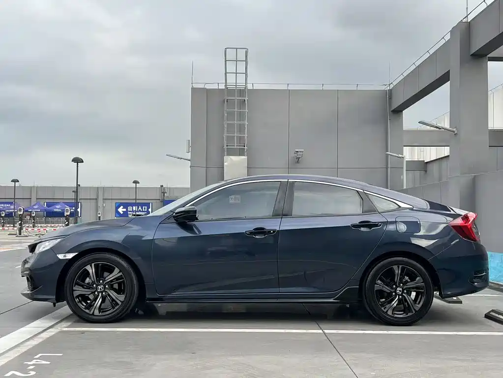 Honda Honda Civic 2019 220TURBO CVT Sport Edition China V 2020 - thumbnail 7
